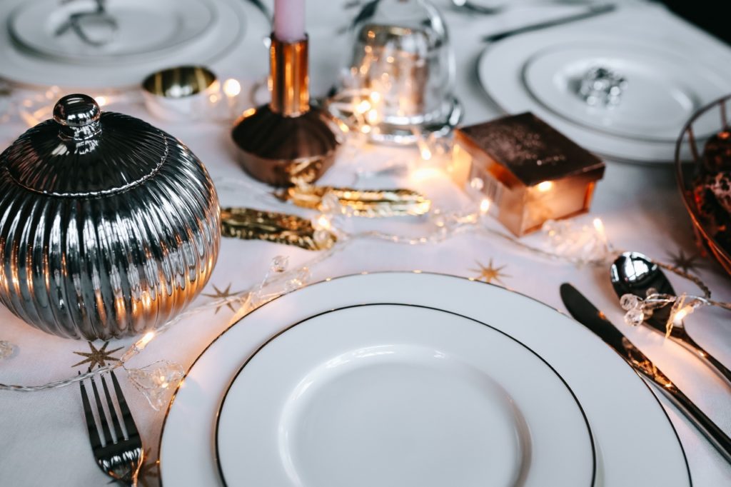 Hosting Holiday Parties as a Single Woman | The American Spinster