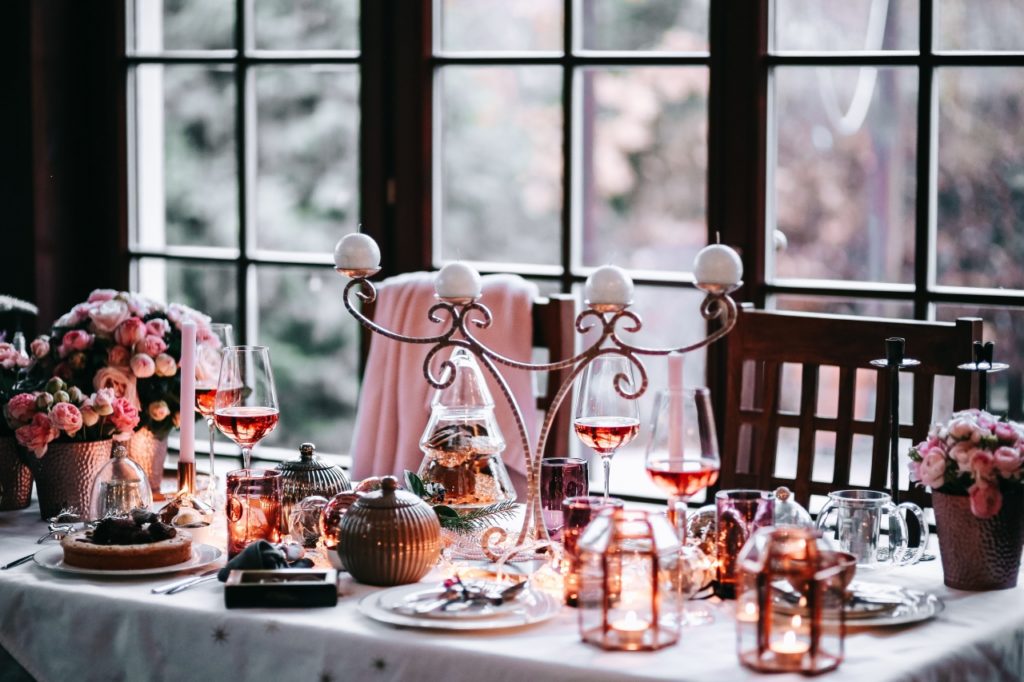 Hosting Holiday Parties as a Single Woman | The American Spinster